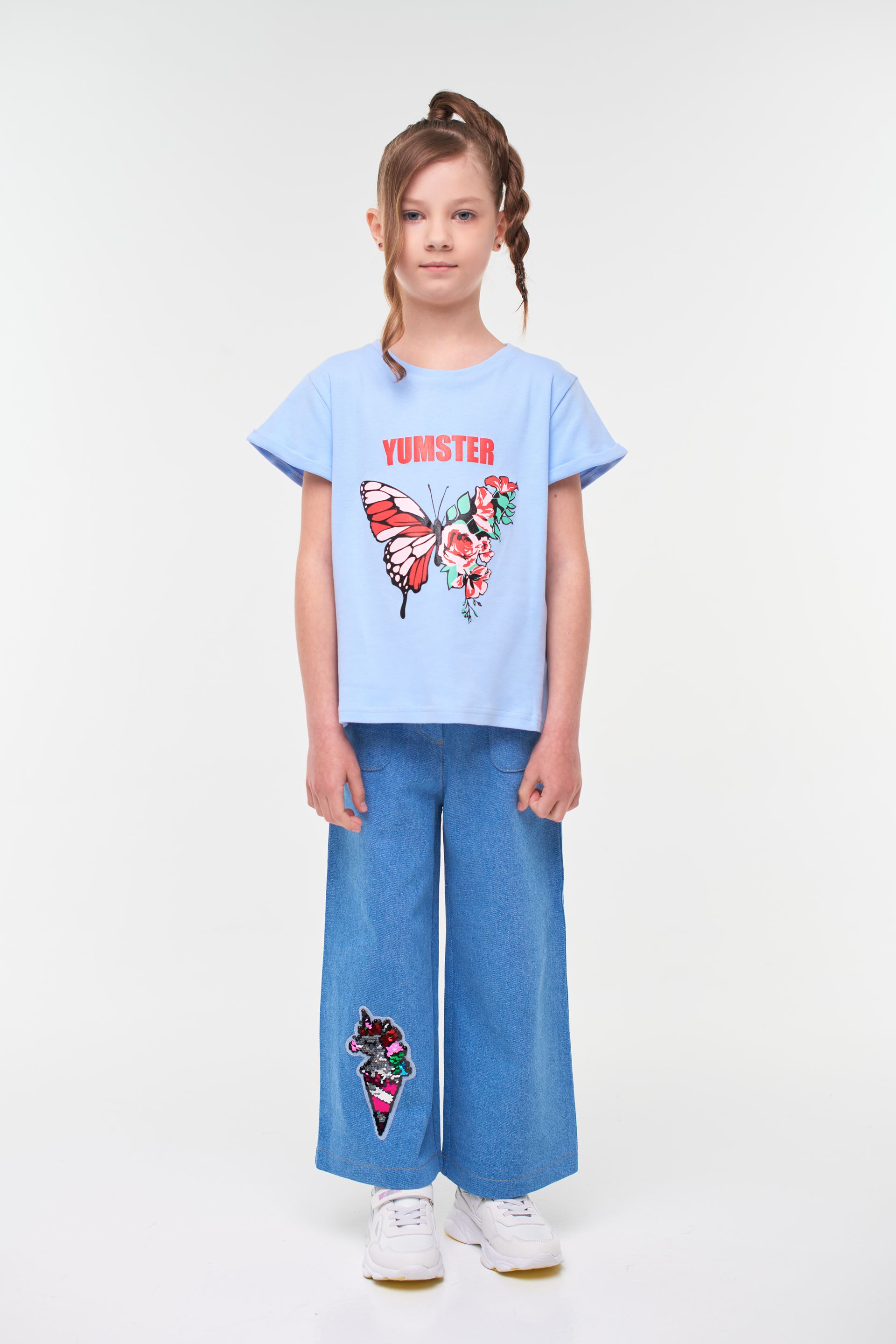A set of t-shirt and jeans for a girl