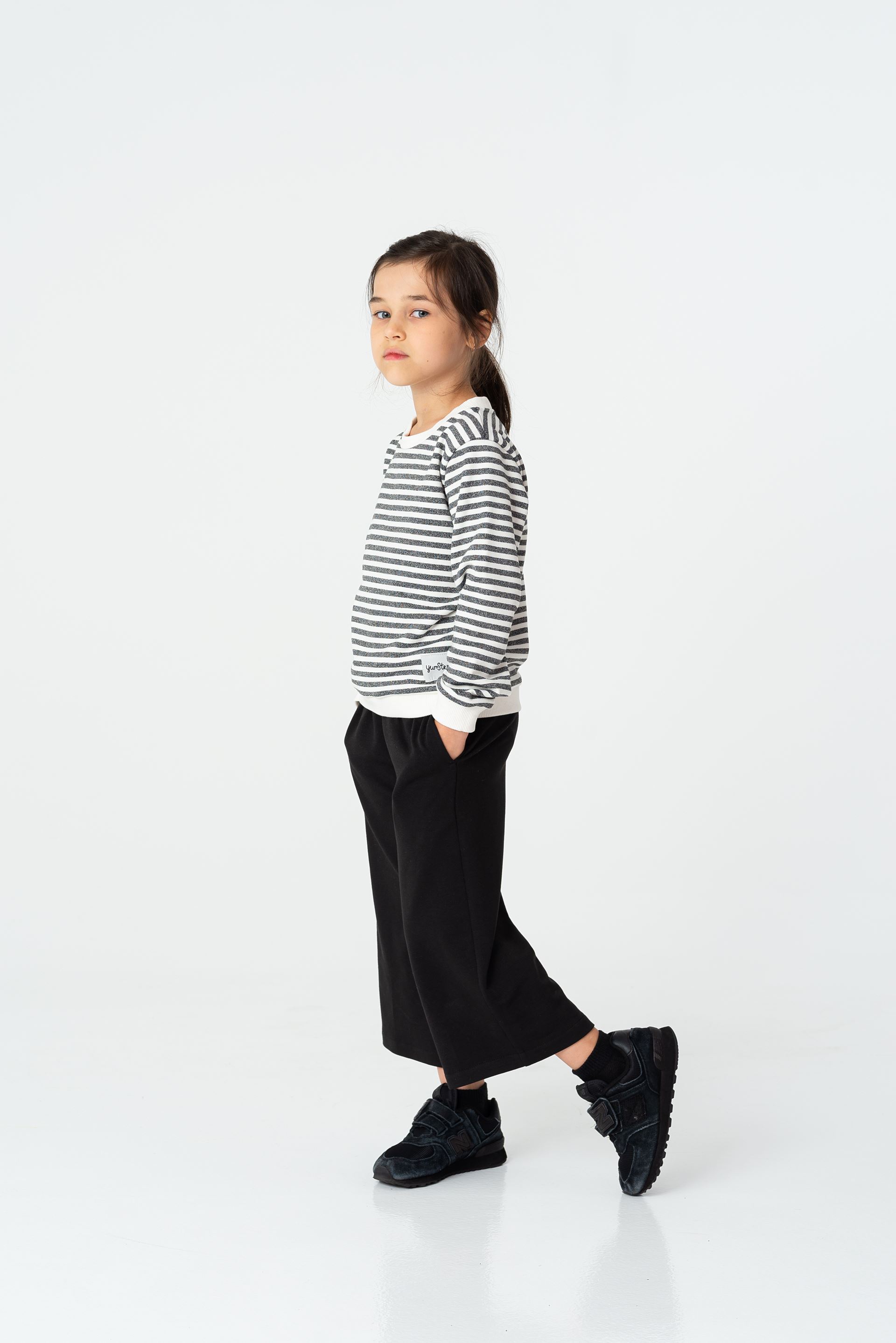 Set of sweatshirt with stripes and culottes