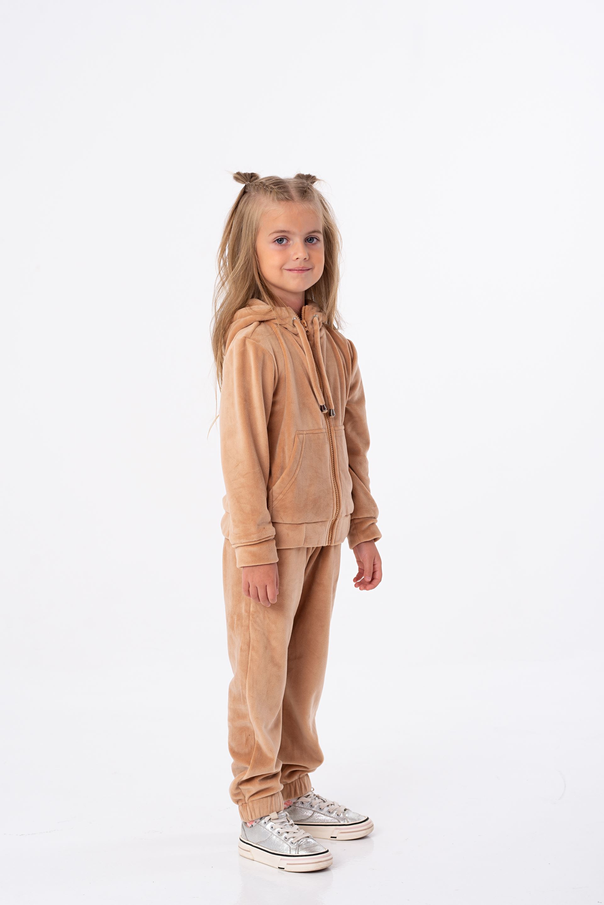 Velor suit with fur beige