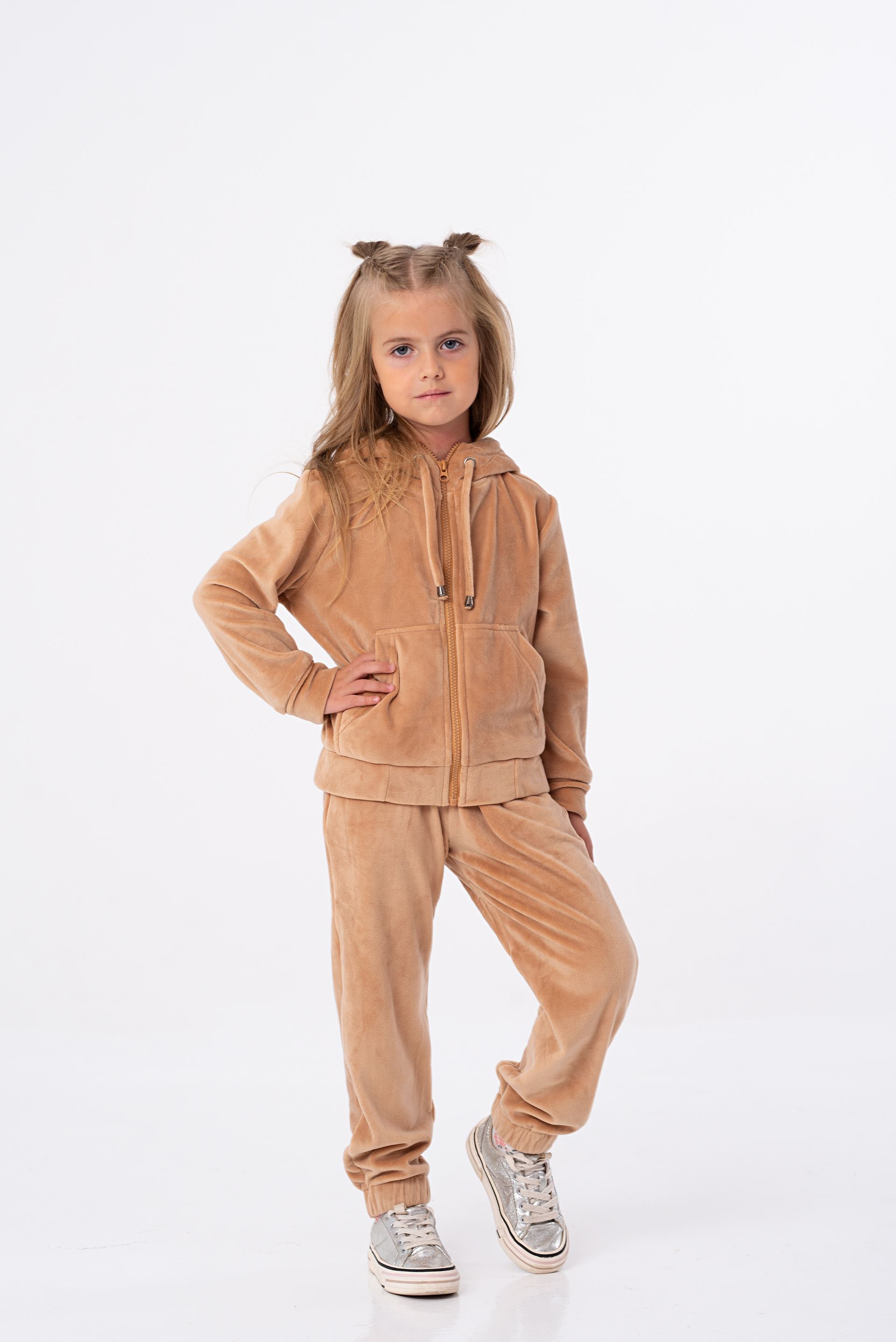 Velor suit with fur beige