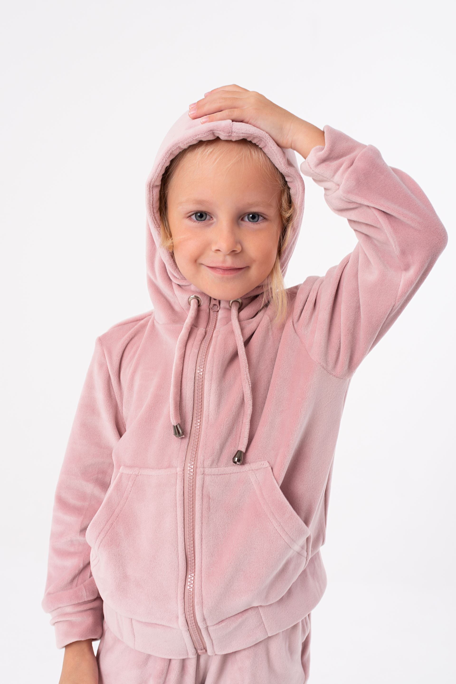 Velor suit with fur powder