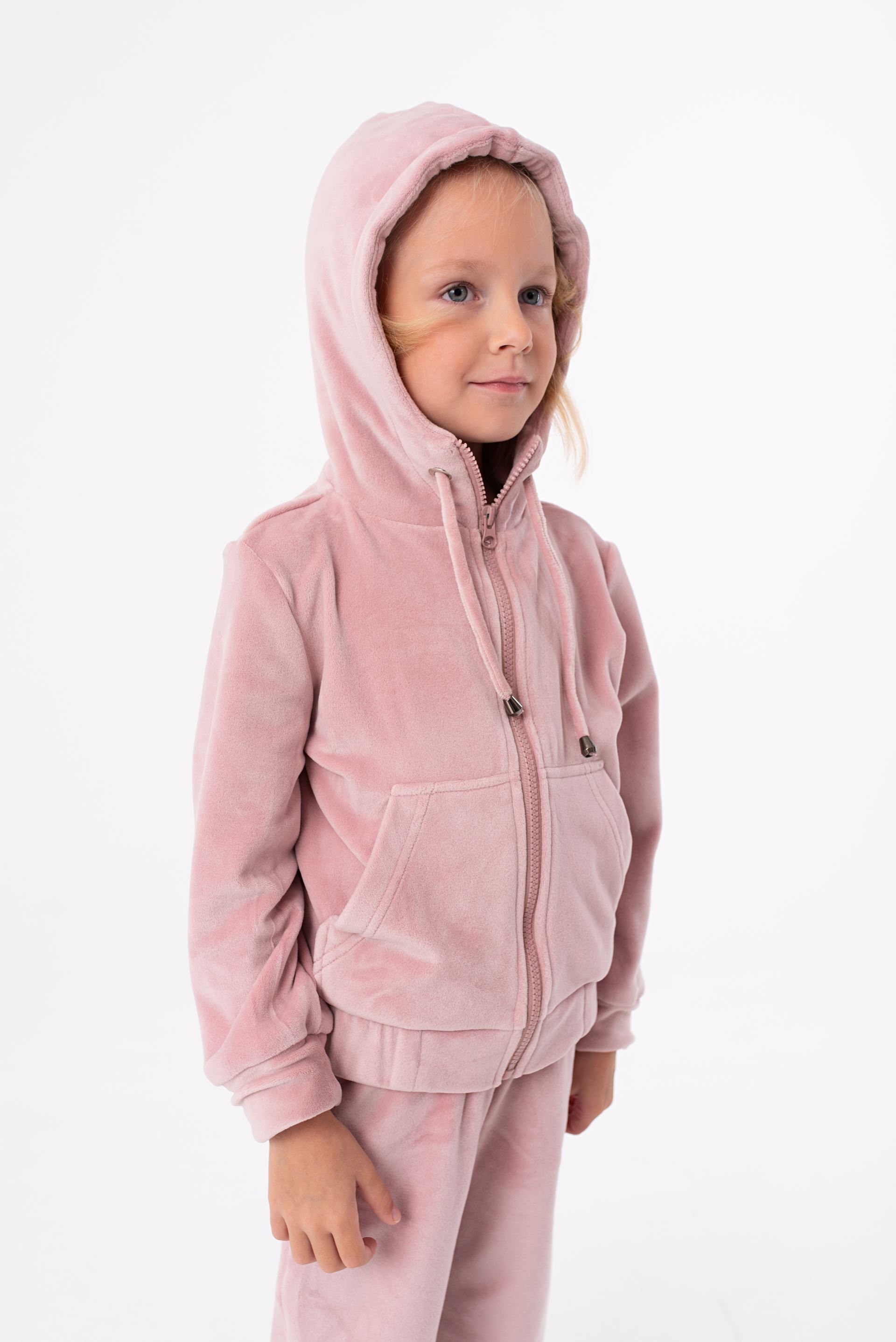 Velor suit with fur powder