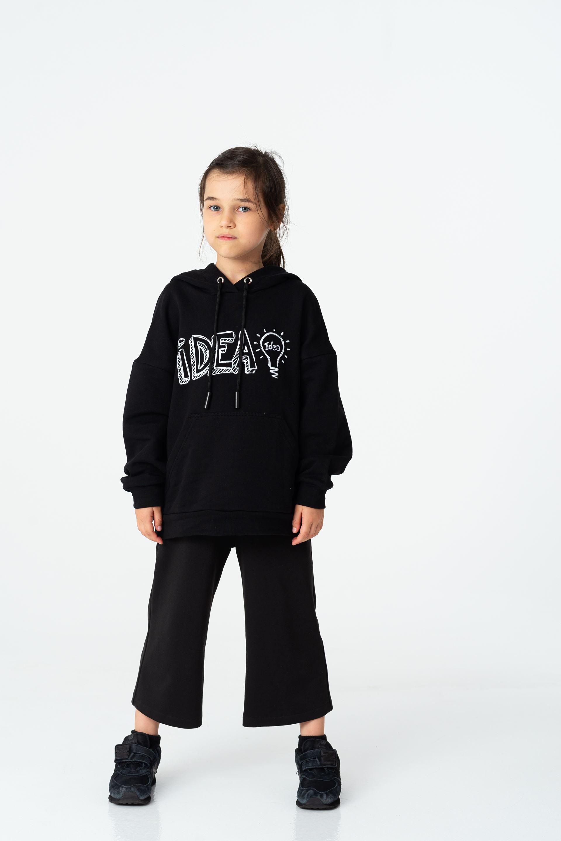 Hoodie black with IDEA print