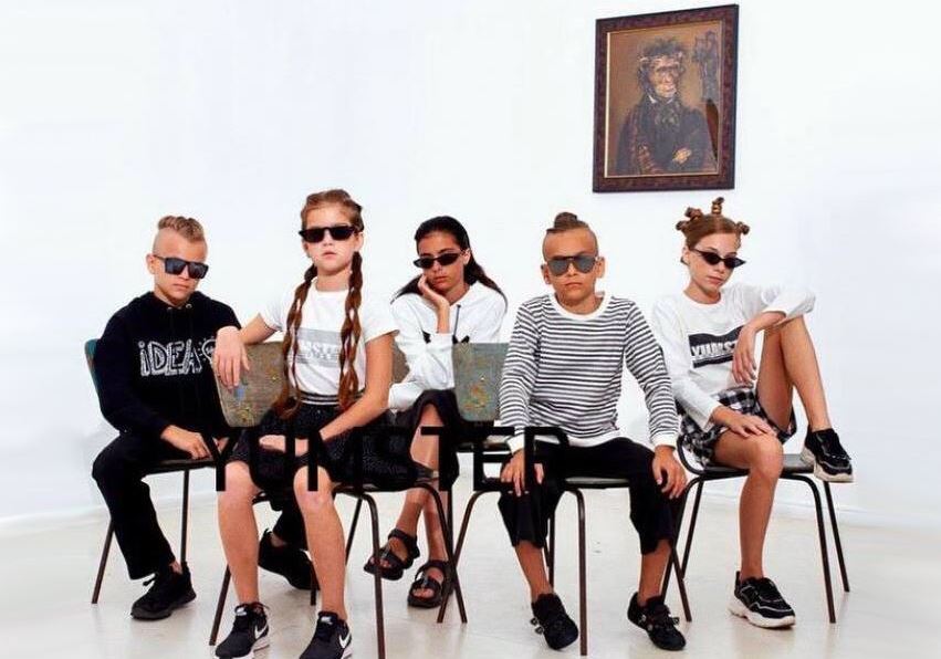 Modern school wardrobe or how not to become a bore