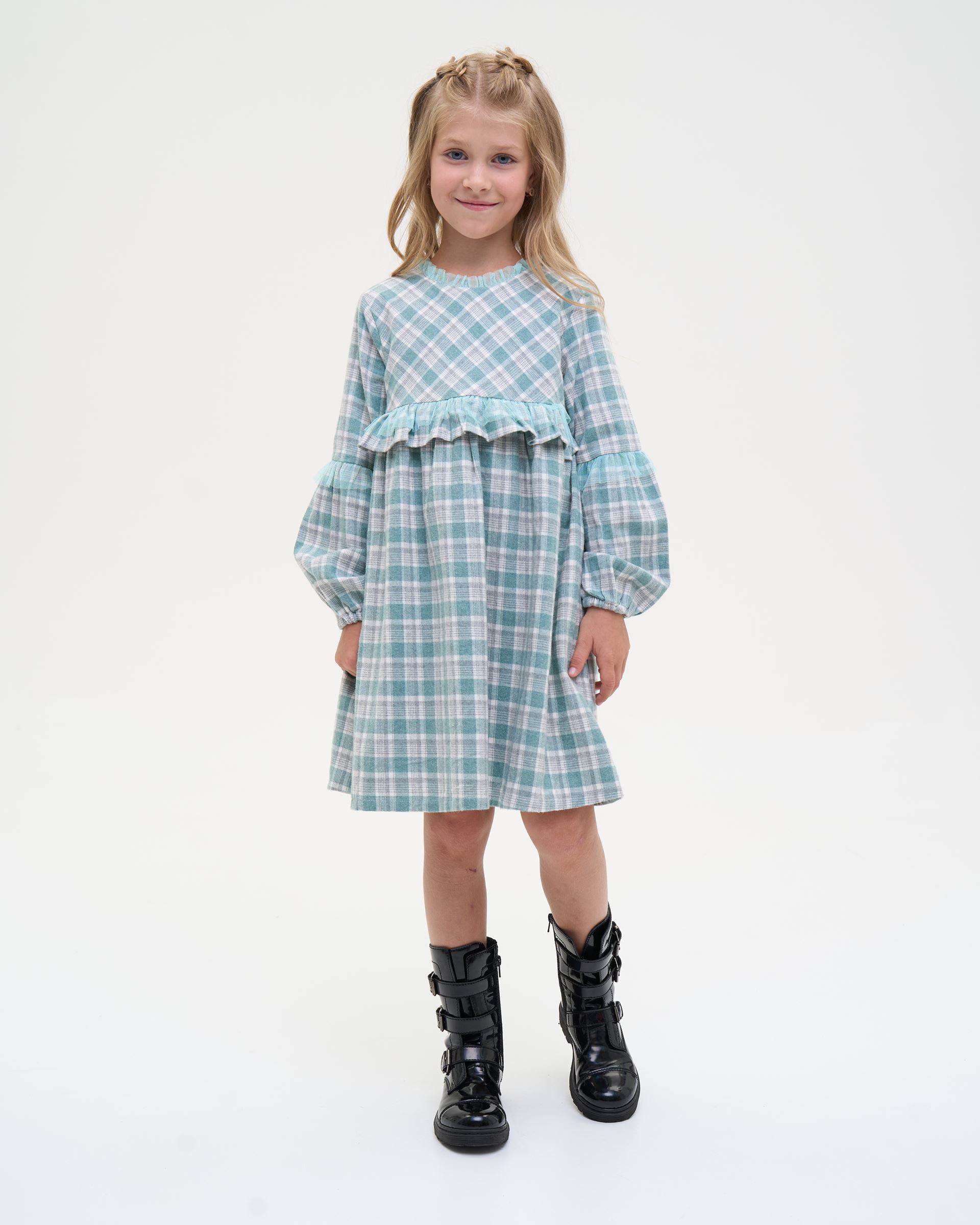 Dress with long sleeves, bow closure, green check